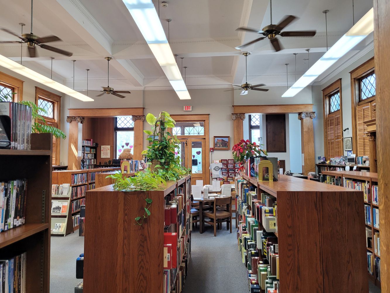 214 School St, Hillsboro, IL 62049